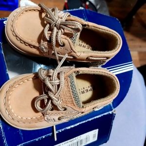 Sperry size 2 baby